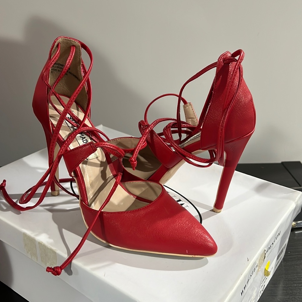 4” red heels excellent condition, worn once to. Fits smaller